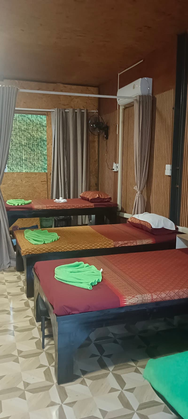 Bangchak Massage Shop Bangkok photo