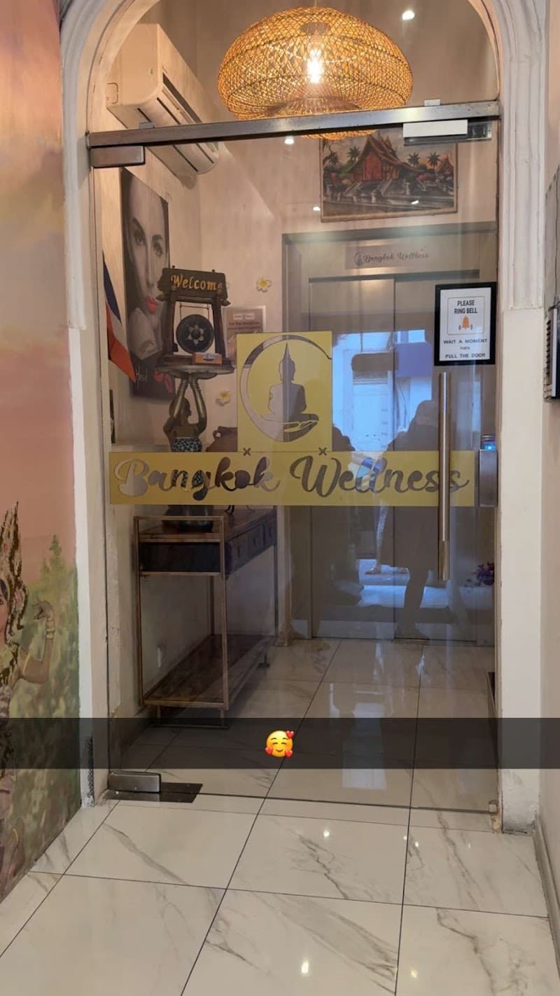 Bangkok Wellness San Ġiljan photo