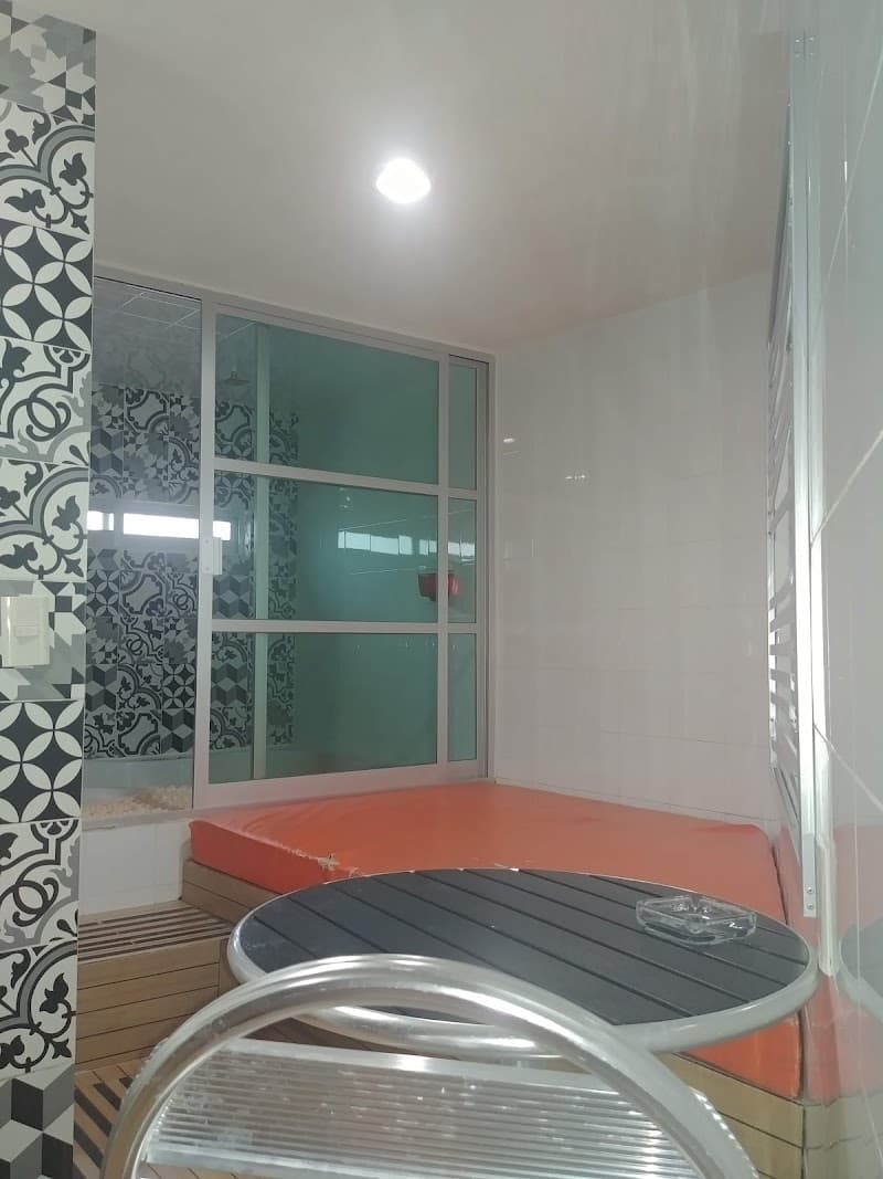 Baños León photo