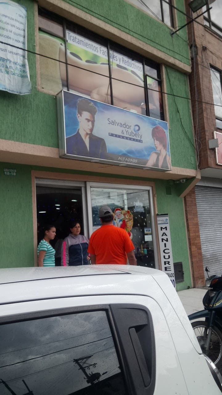 Barber Salvador and Yubely Bogotá, D.C. photo