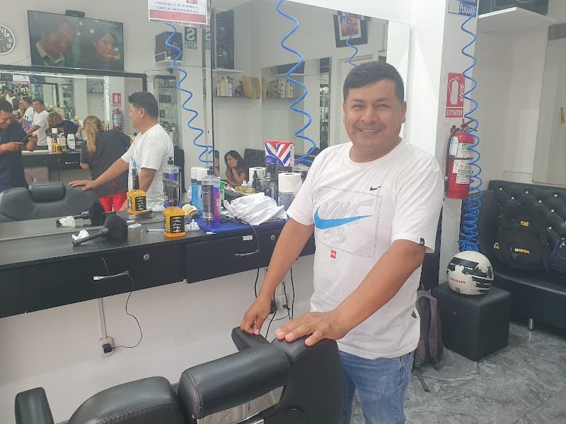 Barber Shop Rafa Breña photo