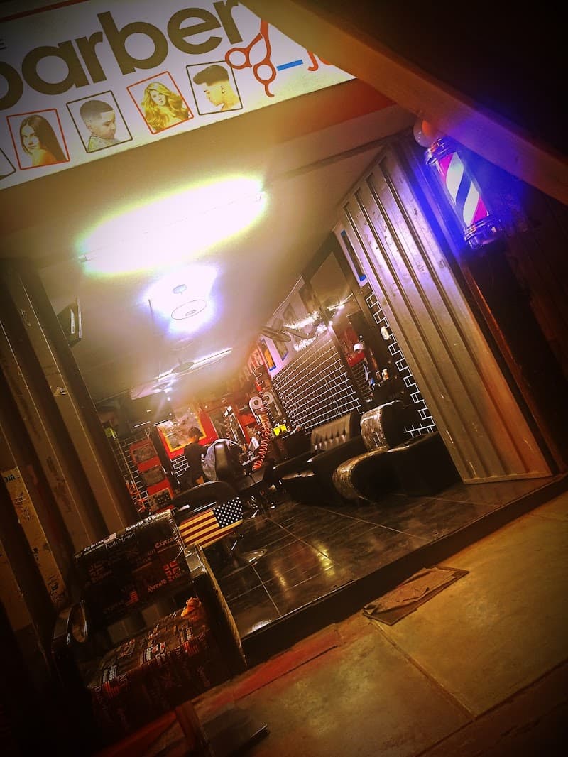 Barberia JOTA JOTA Lima photo