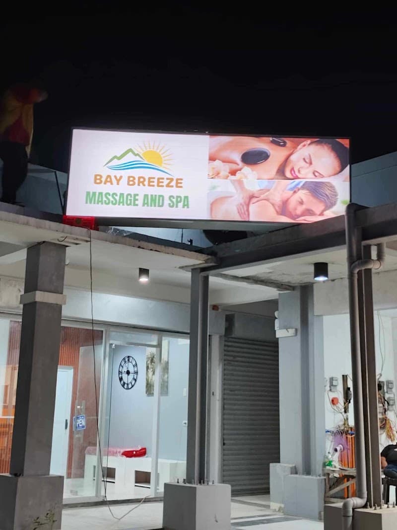 Bay Breeze Massage & Spa photo