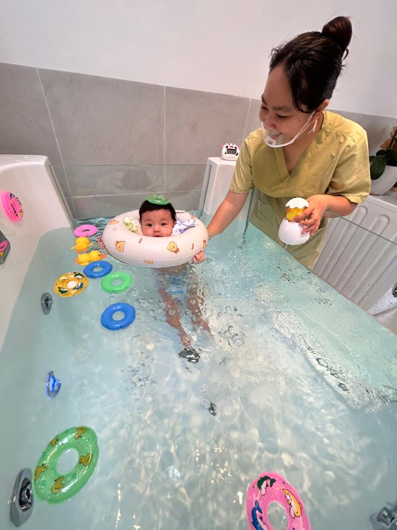 Bé Biết Bơi Mỹ Tho photo