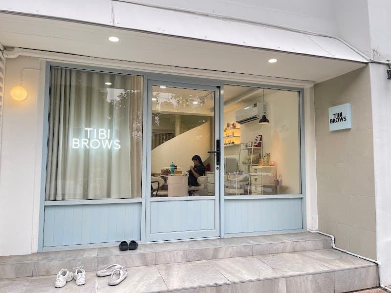 Beautiful Eyebrows Rich and Prosperous Master Khun Ngow Heng Amata Teaching Palm Tattoo for Millionaire Sarika Na Thong Ancient Chonburi photo