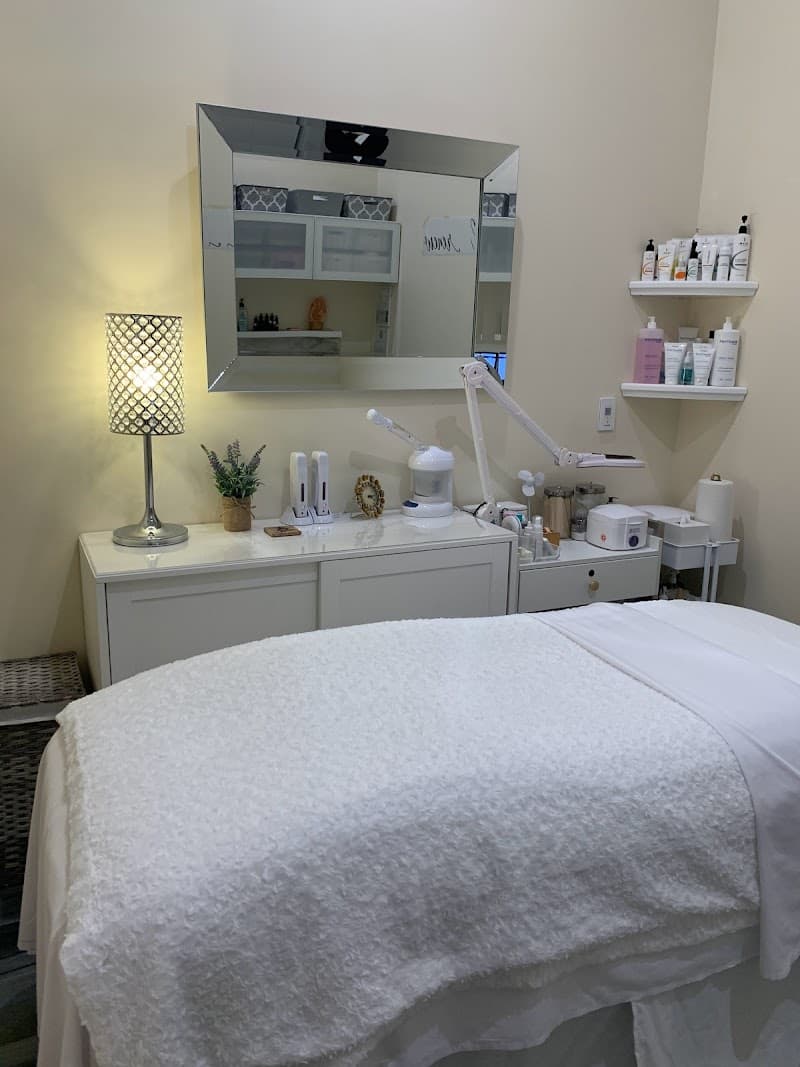 Beauty by Tanya Henderson photo