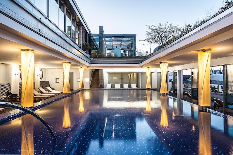 Beauty-Center im Bayerischen Hof München photo