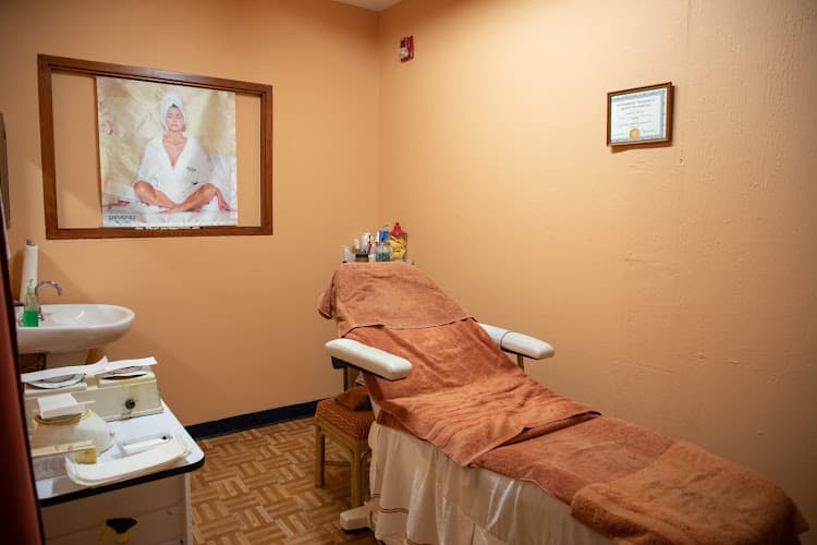 Beauty Queen Day Spa Hamilton photo