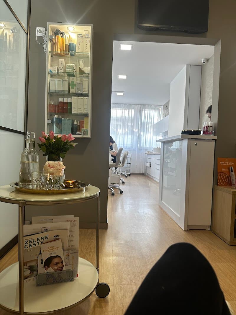 Beauty salon Maja Senica photo