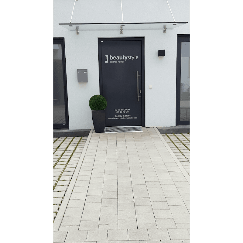 Beauty Style & Wellness München photo