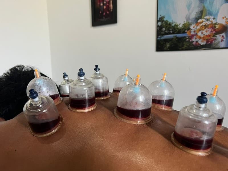 Bekam, Terapi Qun dan Urutan Tradisional Kuching, Sarawak photo