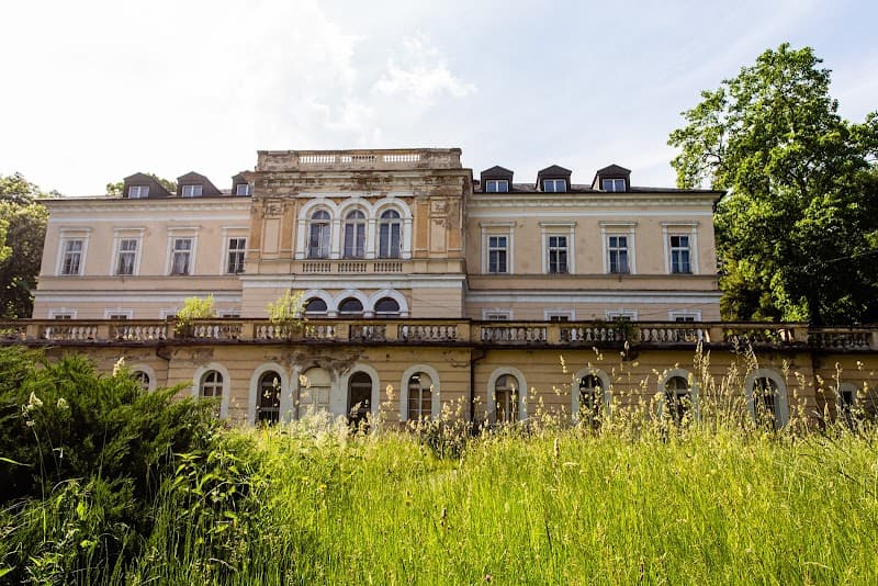 Bílinská kyselka, léčivý lázeňský pramen Bílina photo