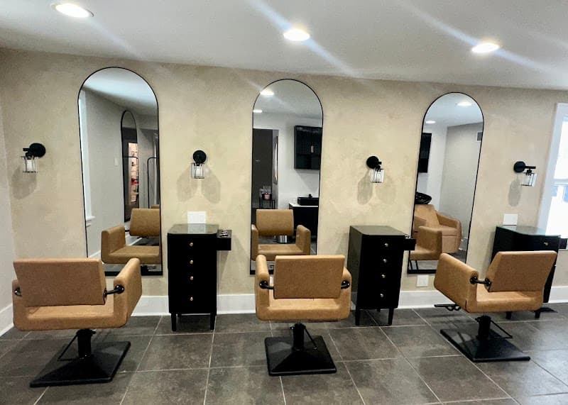 Blondie's Boutique & Tikki Beach Albany photo