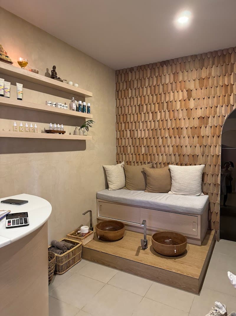 Bloom Beauty & Massage Phuket photo