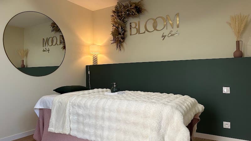 Bloom by Emilie Montfort-sur-Meu photo