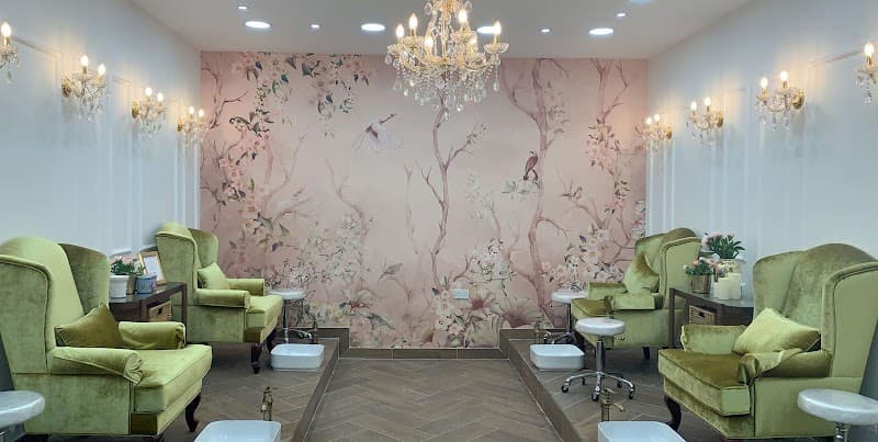 Blooms nail salon Muharraq 224 photo