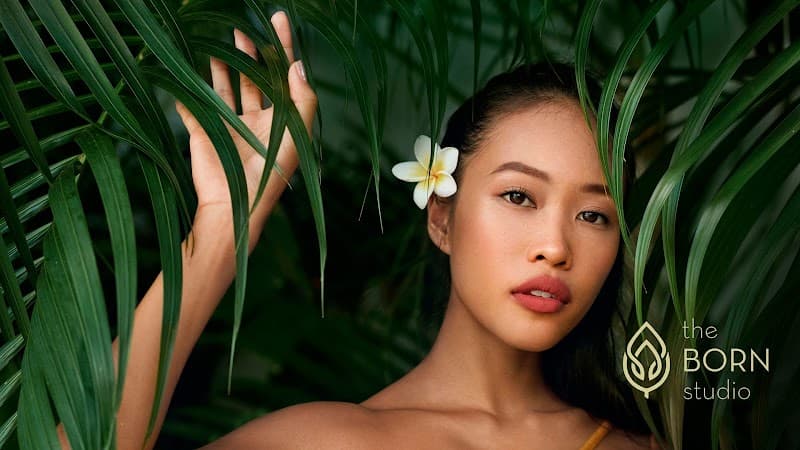 BORN massage & beauty Llúria Barcelona photo