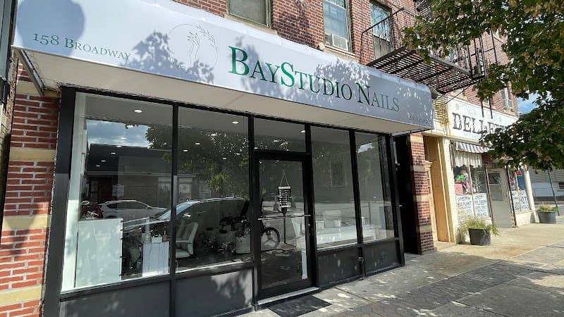 Boss lady nails Bayonne photo