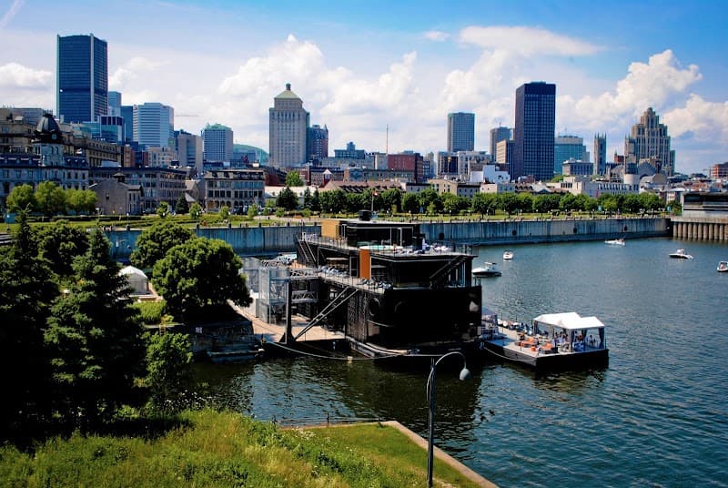 Bota Bota, spa-sur-l'eau Montreal photo