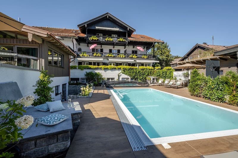 Boutique Hotel Relais Chalet Wilhelmy Tegernsee photo