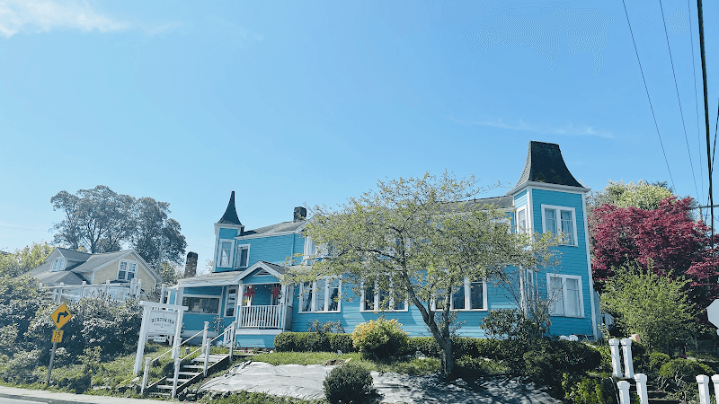 Burton Inn Vashon photo