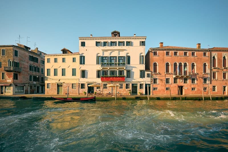 Ca' Bonfadini Venice photo