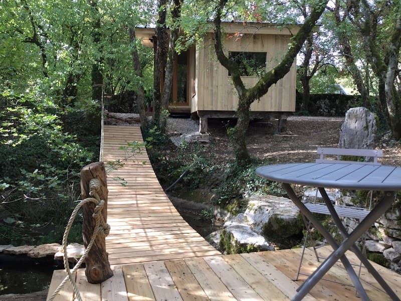 Cabane Insolite avec spa privatif dans le Lot Livernon photo