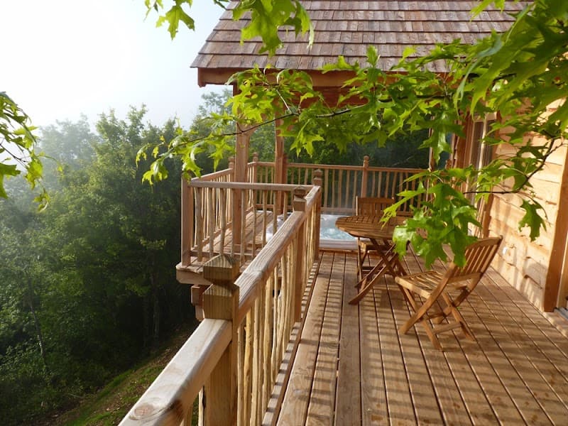 Cabanes Spa Vallée de la Dordogne Saint-Chamant photo