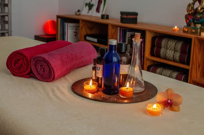 Cabinet de réflexologie générale, massage, soins énergétiques Givrins photo