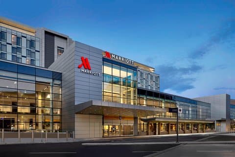 Calgary Airport Marriott In-Terminal Hotel photo