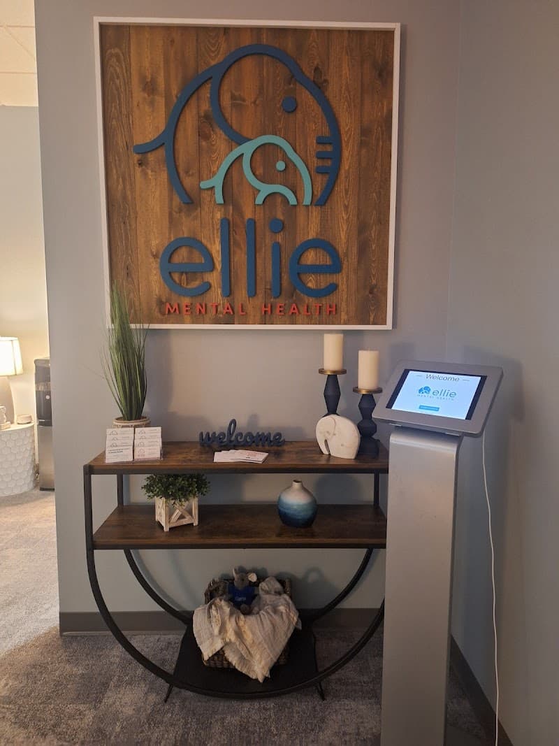 Careapy by Elle Charlotte photo