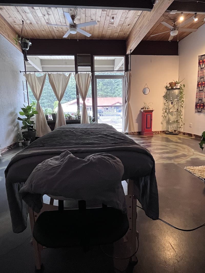 Carson Bodyworks Welches photo