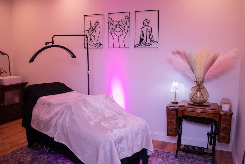Case of Elegance Wellness Spa Archbald photo