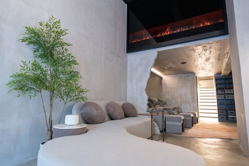 Cave Spa and Massage Hong Kong photo