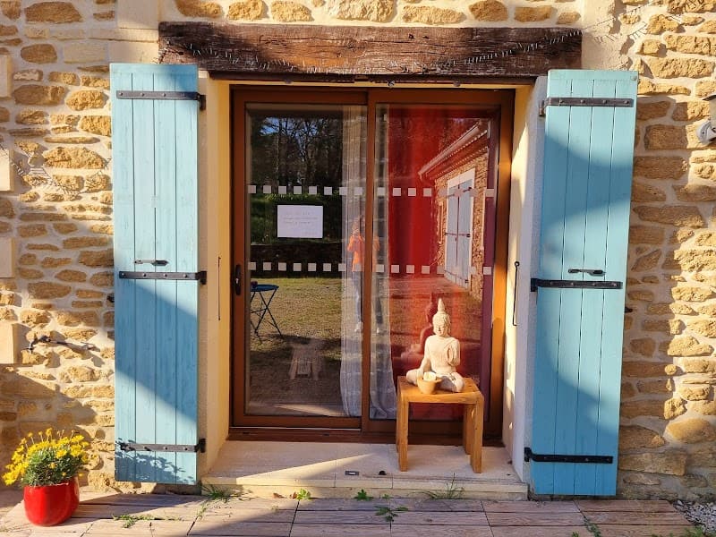 Cécile, Massages Bien-être et Soins Relaxants Bio, Au Coeur de Soi Grillon photo