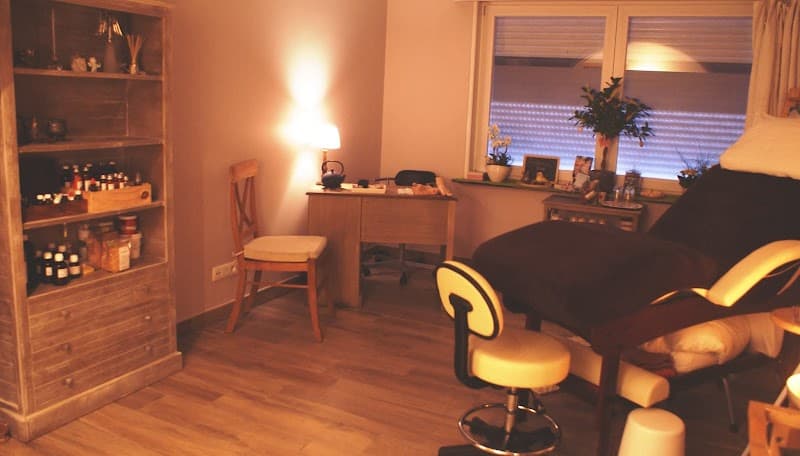 Céline Jofresa PRO - Réflexologie et Hypnose Tournai photo