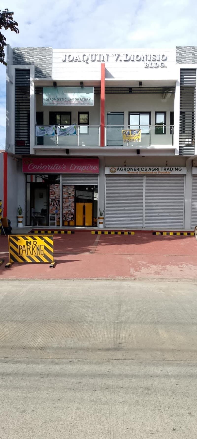 Ceñorita's Empire Muñoz photo