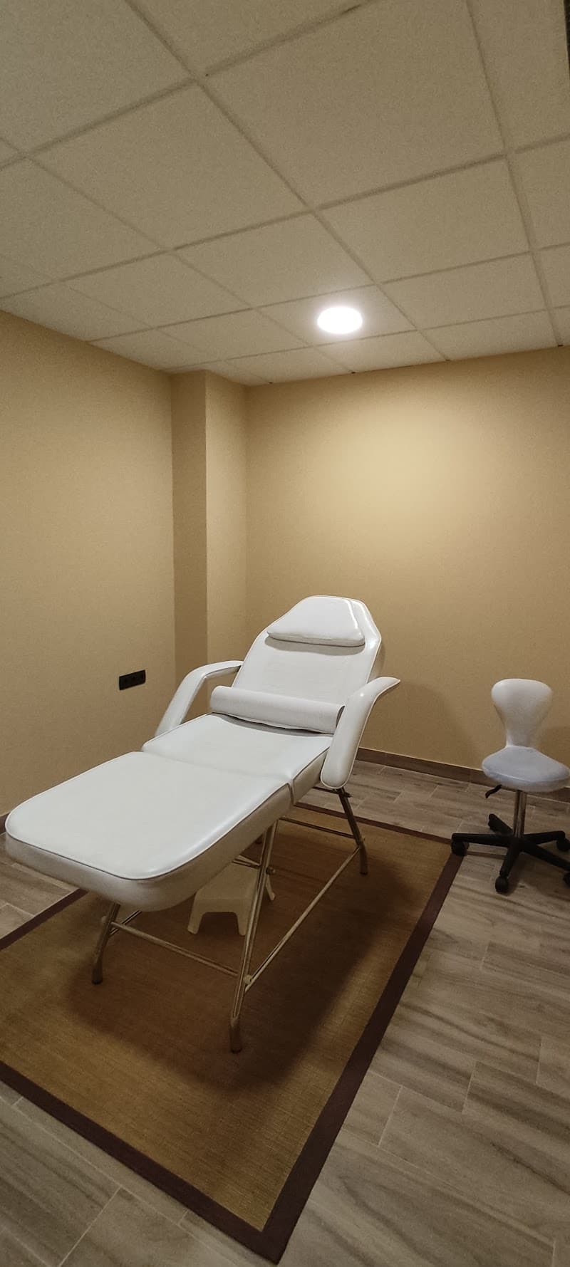 Centro de Belleza y Terapias Naturales Inma Calancha Granada photo