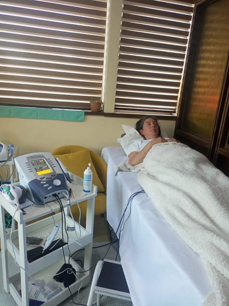 Centro de fisioterapia y Kinesiologia Antonella SPA Nuestra Señora de La Paz photo