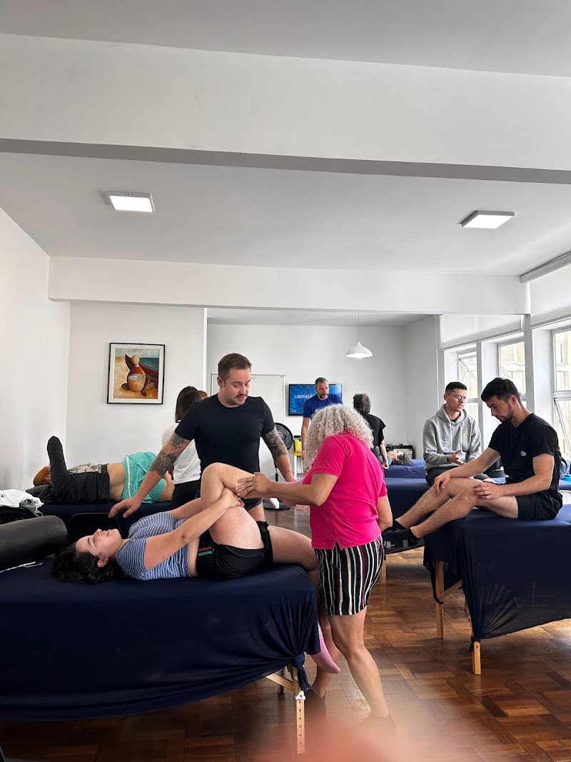 Centro de Formação em Massoterapia e Estética AMB Curitiba photo