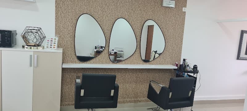 Centro de Saúde e Estética E.M.Elevare Luanda photo