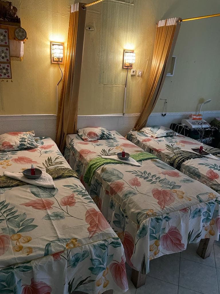 Ceraton Spa and Beautycare Medewi Jembrana photo