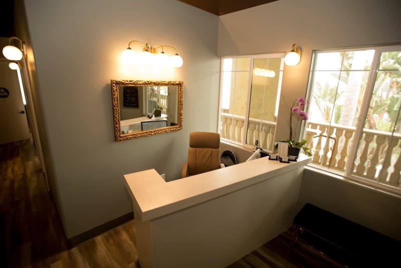 Champagne Skin Lounge Carlsbad photo