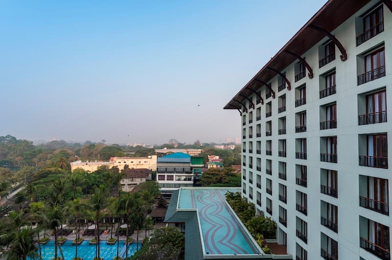 Chatrium Hotel Royal Lake Yangon photo