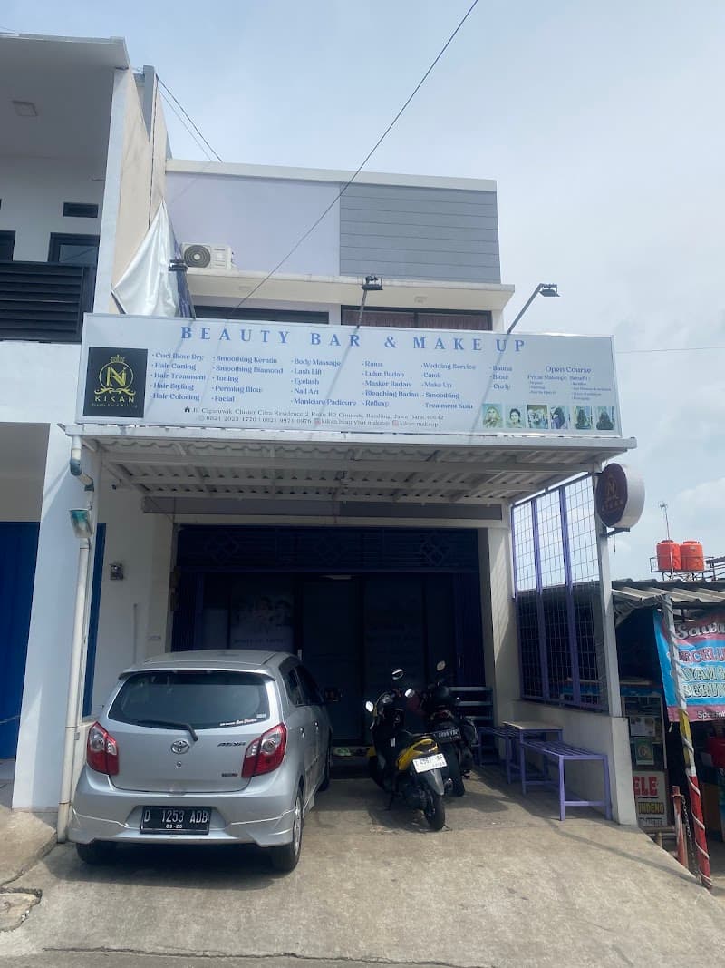 Chic n charm hair salon Bandung Kota photo