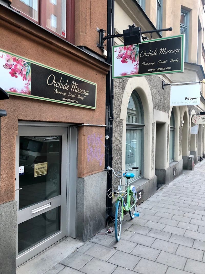 ChidaphaThai massagebehandling Stockholm photo