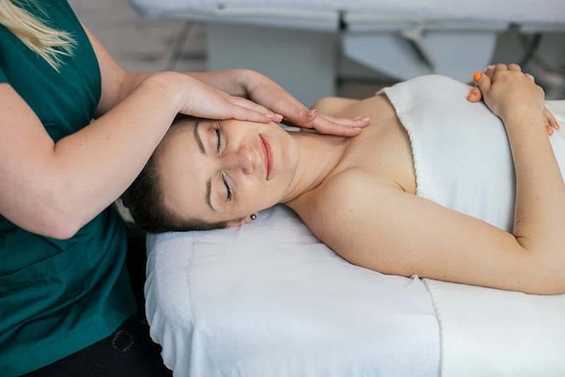 Chillout studio urody i masażu Łódź photo