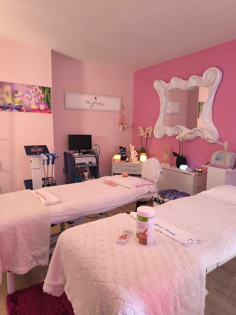 Chris Fisioderm Clinic Spa Cascais photo