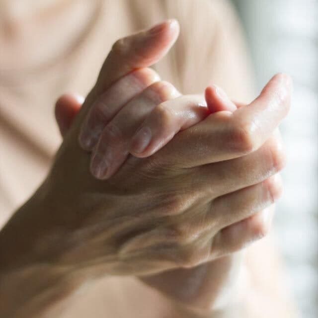 Clare Ramsden Massage and Natural Skin Care Amsterdam photo