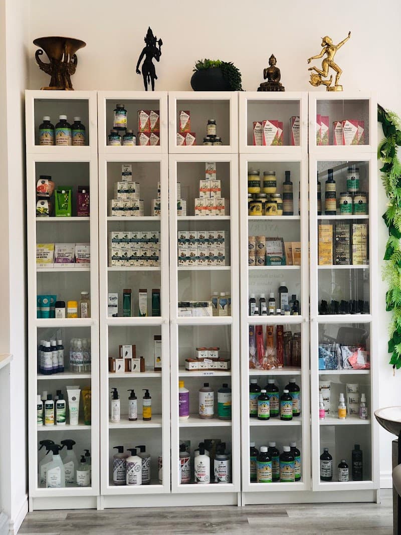 Clinique esthétique Urveda Montréal photo